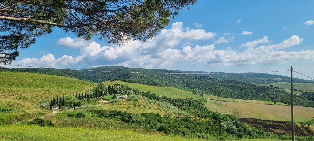 Meraviglioso praticare Awe Walking in Toscana