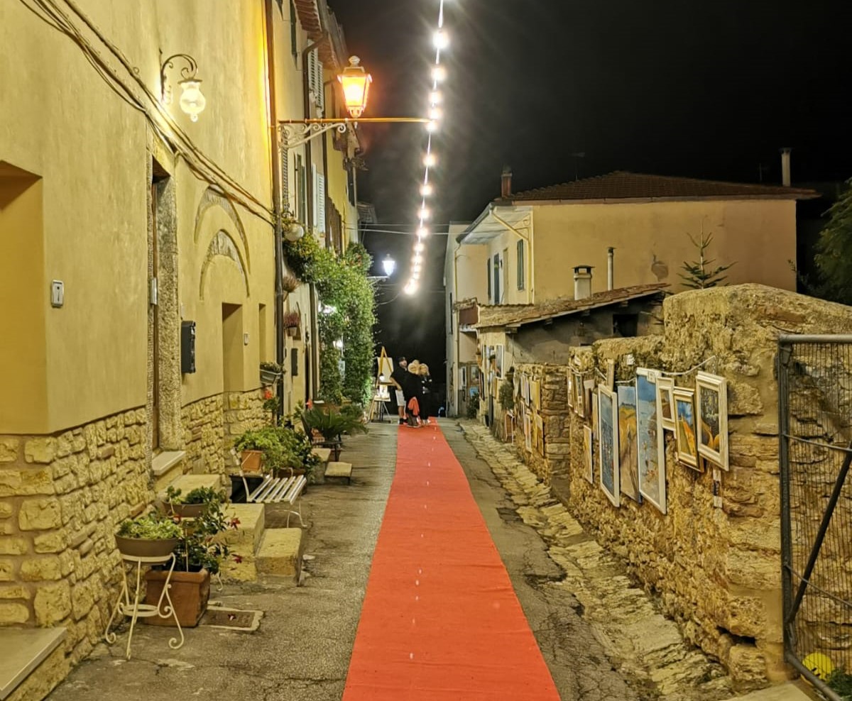 Borgo di Pietraia, Casciana Terme, veduta notturna